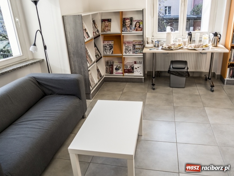 Zdjęcie w galerii na portalu naszraciborz.pl: Raciborska biblioteka wznawia działalność po remoncie. Przygotowano wiele atrakcji wiadomości z regionu
