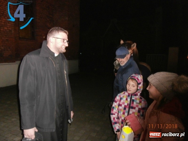 Zdjęcie w galerii na portalu naszraciborz.pl: Orszak św. Marcina w centrum Raciborza  wiadomości z regionu