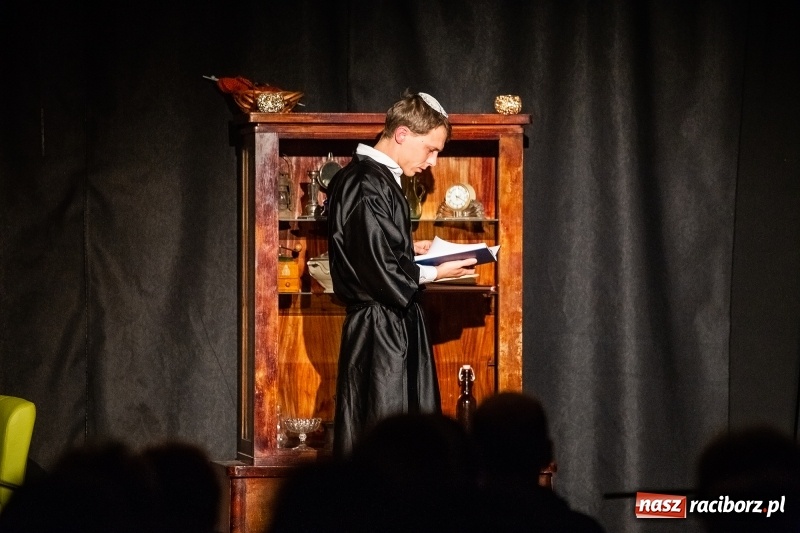 Zdjęcie w galerii na portalu naszraciborz.pl: Wieczór z Teatrem na Zamku Piastowskim wiadomości z regionu