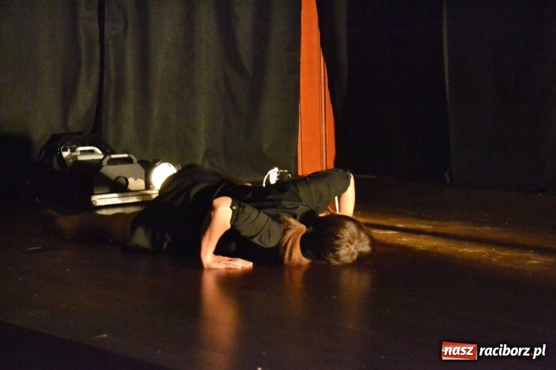 Zdjęcie w galerii na portalu naszraciborz.pl: Wieczór z Teatrem na Zamku Piastowskim wiadomości z regionu