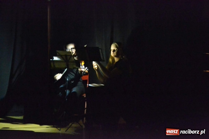 Zdjęcie w galerii na portalu naszraciborz.pl: Wieczór z Teatrem na Zamku Piastowskim wiadomości z regionu