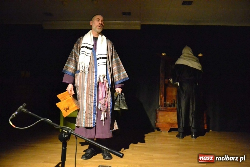 Zdjęcie w galerii na portalu naszraciborz.pl: Wieczór z Teatrem na Zamku Piastowskim wiadomości z regionu