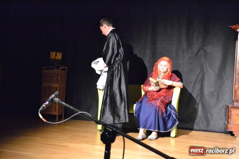 Zdjęcie w galerii na portalu naszraciborz.pl: Wieczór z Teatrem na Zamku Piastowskim wiadomości z regionu