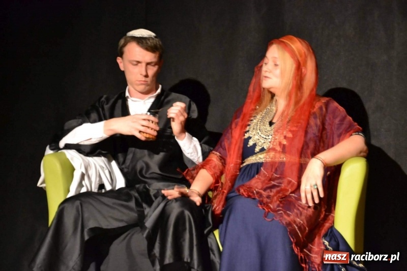 Zdjęcie w galerii na portalu naszraciborz.pl: Wieczór z Teatrem na Zamku Piastowskim wiadomości z regionu