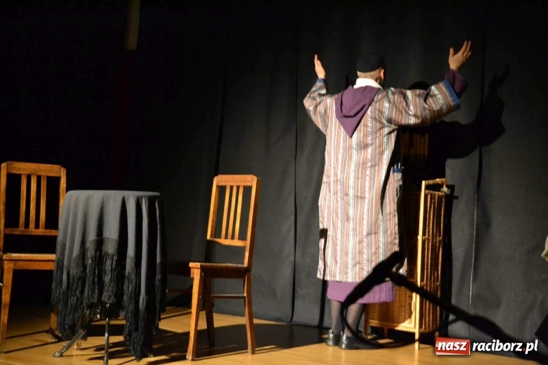 Zdjęcie w galerii na portalu naszraciborz.pl: Wieczór z Teatrem na Zamku Piastowskim wiadomości z regionu