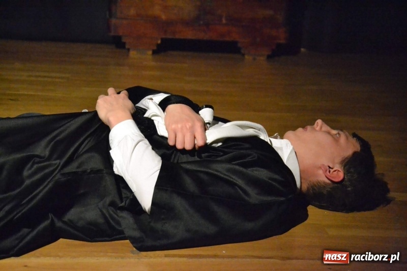 Zdjęcie w galerii na portalu naszraciborz.pl: Wieczór z Teatrem na Zamku Piastowskim wiadomości z regionu