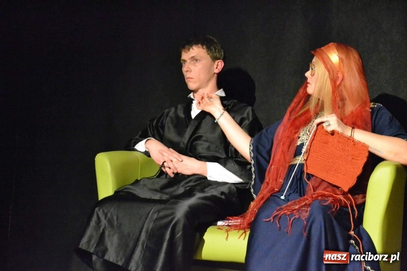 Zdjęcie w galerii na portalu naszraciborz.pl: Wieczór z Teatrem na Zamku Piastowskim wiadomości z regionu