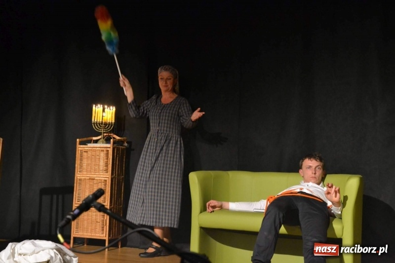 Zdjęcie w galerii na portalu naszraciborz.pl: Wieczór z Teatrem na Zamku Piastowskim wiadomości z regionu
