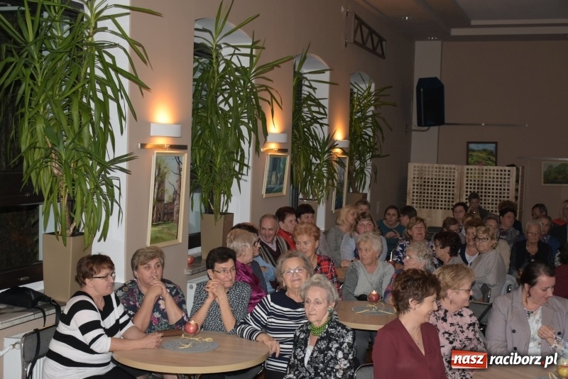 Zdjęcie w galerii na portalu naszraciborz.pl: Zacznij od Bacha – muzyczny wieczór z Wodeckim w Tworkowie  wiadomości z regionu