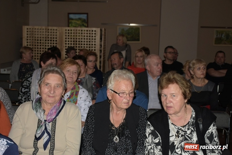 Zdjęcie w galerii na portalu naszraciborz.pl: Zacznij od Bacha – muzyczny wieczór z Wodeckim w Tworkowie  wiadomości z regionu