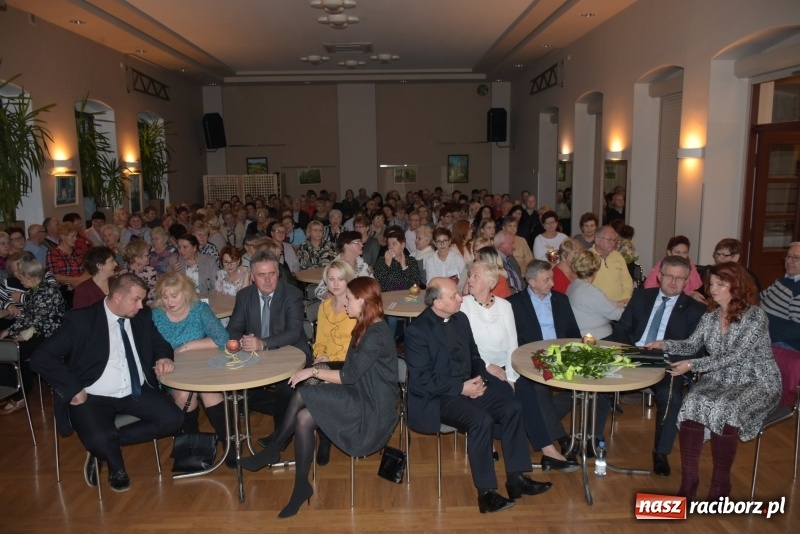 Zdjęcie w galerii na portalu naszraciborz.pl: Zacznij od Bacha – muzyczny wieczór z Wodeckim w Tworkowie  wiadomości z regionu