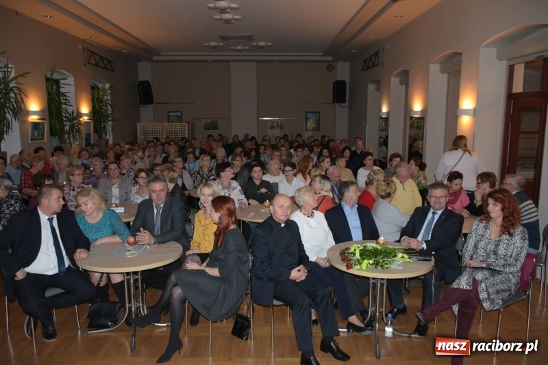 Zdjęcie w galerii na portalu naszraciborz.pl: Zacznij od Bacha – muzyczny wieczór z Wodeckim w Tworkowie  wiadomości z regionu