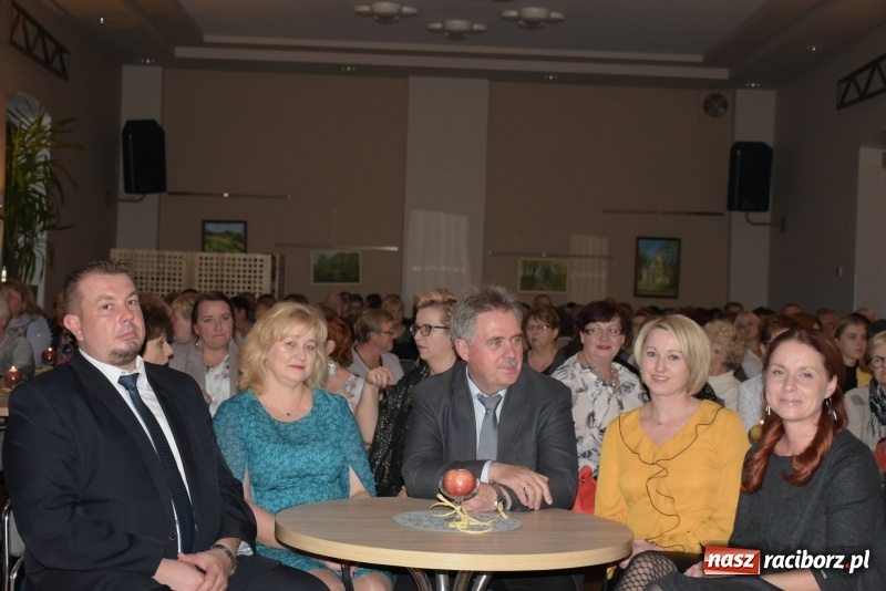 Zdjęcie w galerii na portalu naszraciborz.pl: Zacznij od Bacha – muzyczny wieczór z Wodeckim w Tworkowie  wiadomości z regionu