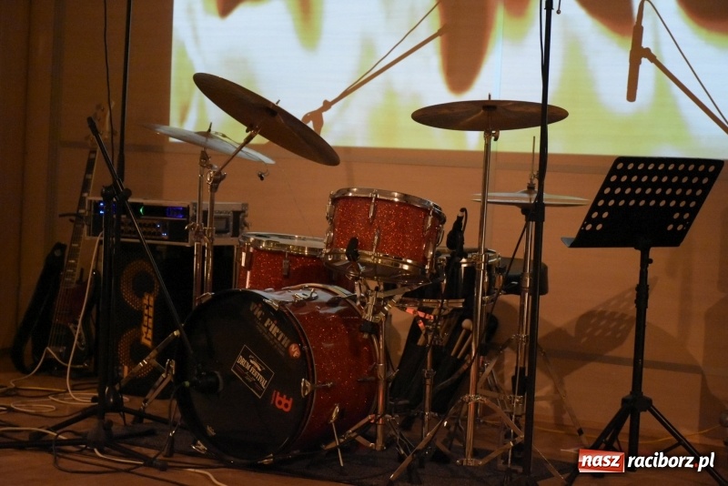 Zdjęcie w galerii na portalu naszraciborz.pl: Zacznij od Bacha – muzyczny wieczór z Wodeckim w Tworkowie  wiadomości z regionu