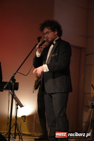 Zdjęcie w galerii na portalu naszraciborz.pl: Zacznij od Bacha – muzyczny wieczór z Wodeckim w Tworkowie  wiadomości z regionu