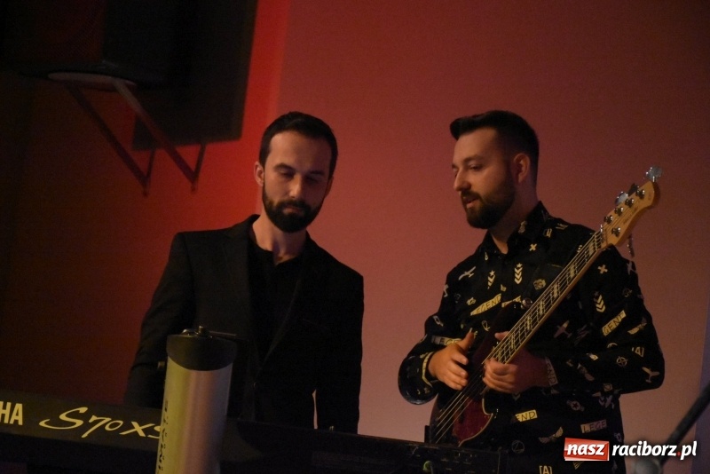 Zdjęcie w galerii na portalu naszraciborz.pl: Zacznij od Bacha – muzyczny wieczór z Wodeckim w Tworkowie  wiadomości z regionu