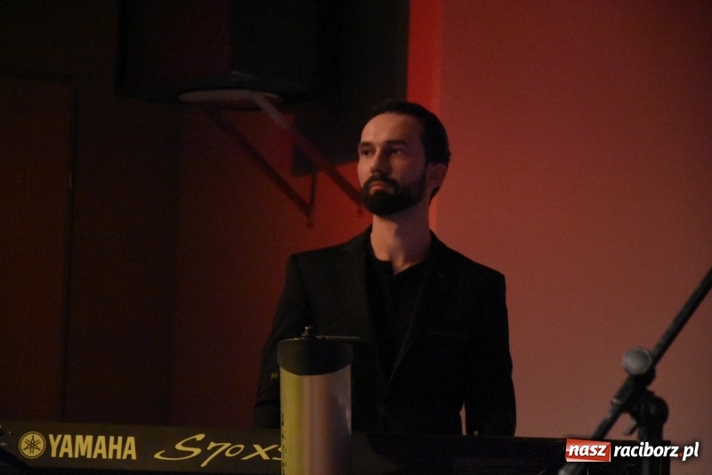 Zdjęcie w galerii na portalu naszraciborz.pl: Zacznij od Bacha – muzyczny wieczór z Wodeckim w Tworkowie  wiadomości z regionu