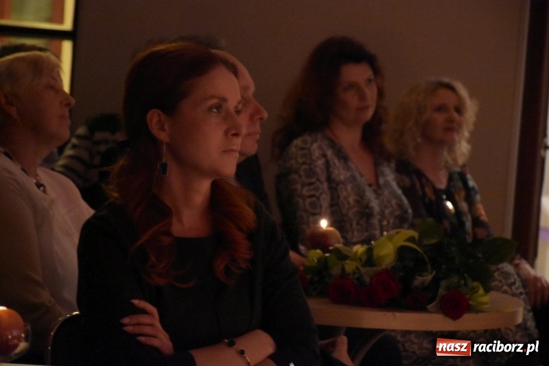 Zdjęcie w galerii na portalu naszraciborz.pl: Zacznij od Bacha – muzyczny wieczór z Wodeckim w Tworkowie  wiadomości z regionu