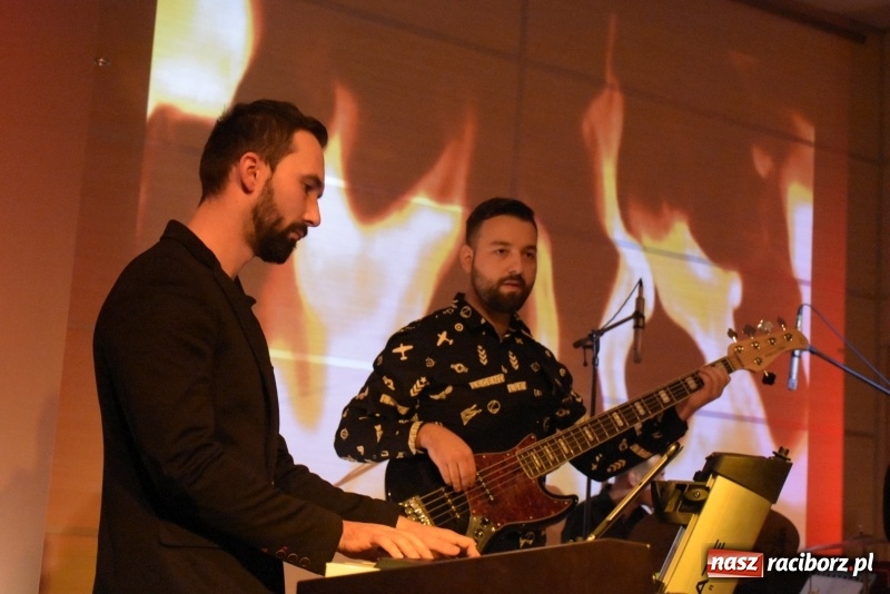 Zdjęcie w galerii na portalu naszraciborz.pl: Zacznij od Bacha – muzyczny wieczór z Wodeckim w Tworkowie  wiadomości z regionu