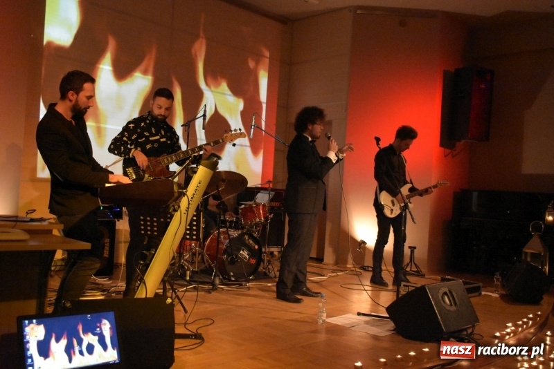 Zdjęcie w galerii na portalu naszraciborz.pl: Zacznij od Bacha – muzyczny wieczór z Wodeckim w Tworkowie  wiadomości z regionu