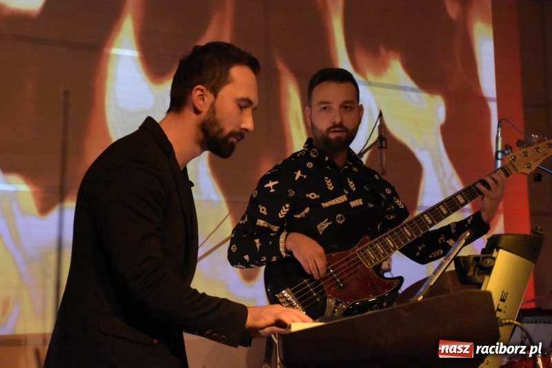 Zdjęcie w galerii na portalu naszraciborz.pl: Zacznij od Bacha – muzyczny wieczór z Wodeckim w Tworkowie  wiadomości z regionu