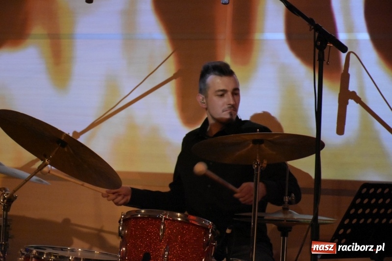 Zdjęcie w galerii na portalu naszraciborz.pl: Zacznij od Bacha – muzyczny wieczór z Wodeckim w Tworkowie  wiadomości z regionu