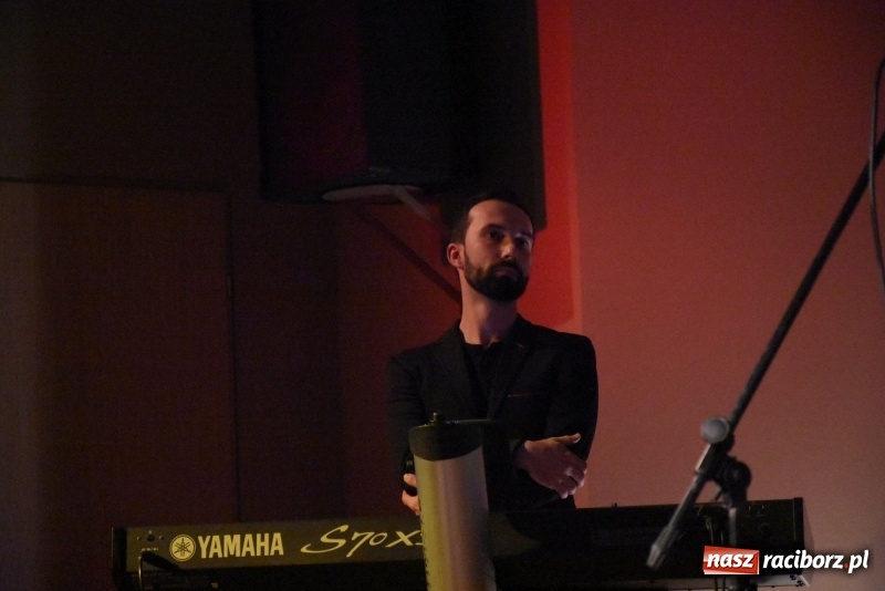 Zdjęcie w galerii na portalu naszraciborz.pl: Zacznij od Bacha – muzyczny wieczór z Wodeckim w Tworkowie  wiadomości z regionu