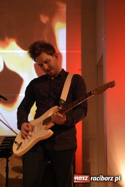 Zdjęcie w galerii na portalu naszraciborz.pl: Zacznij od Bacha – muzyczny wieczór z Wodeckim w Tworkowie  wiadomości z regionu