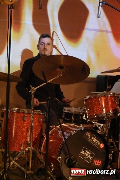 Zdjęcie w galerii na portalu naszraciborz.pl: Zacznij od Bacha – muzyczny wieczór z Wodeckim w Tworkowie  wiadomości z regionu