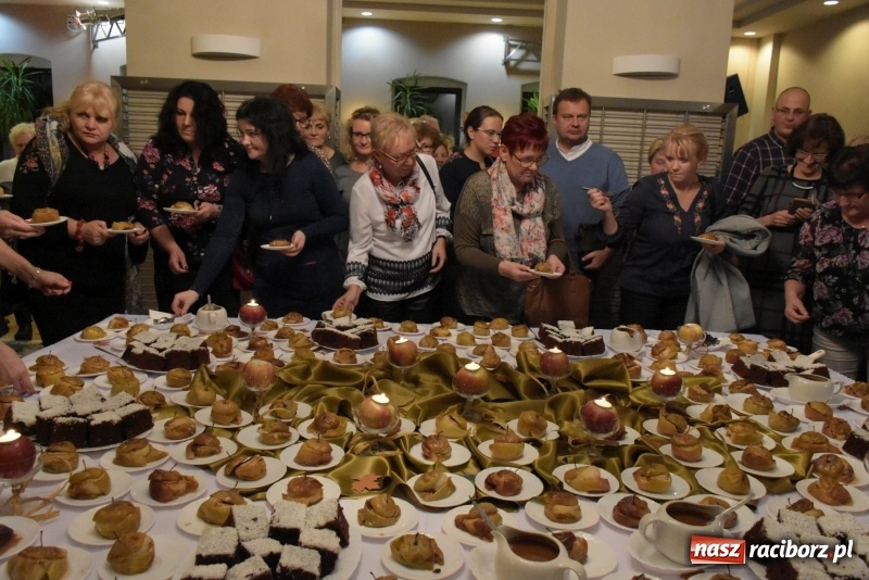 Zdjęcie w galerii na portalu naszraciborz.pl: Zacznij od Bacha – muzyczny wieczór z Wodeckim w Tworkowie  wiadomości z regionu