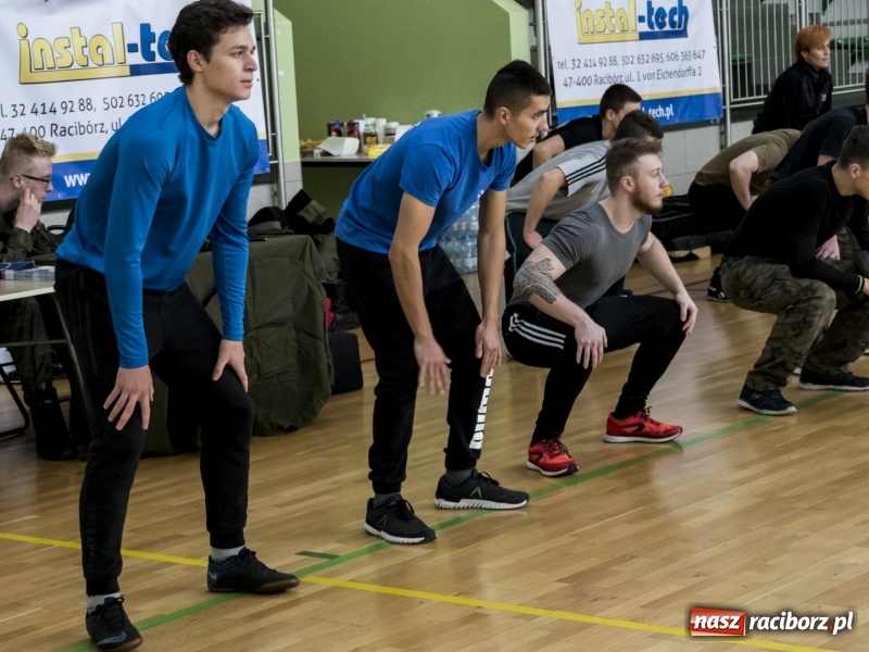 Zdjęcie w galerii na portalu naszraciborz.pl: Rozpoczął się maraton samoobrony Self Defense Expo w Arenie Rafako  wiadomości z regionu