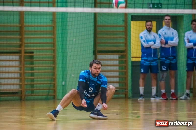 Zdjęcie w galerii na portalu naszraciborz.pl: Dreszczowiec w Arenie Rafako. Wicelider przebudził się w trzecim secie wiadomości z regionu