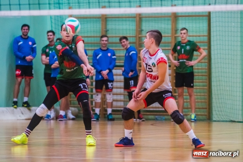 Zdjęcie w galerii na portalu naszraciborz.pl: Dreszczowiec w Arenie Rafako. Wicelider przebudził się w trzecim secie wiadomości z regionu