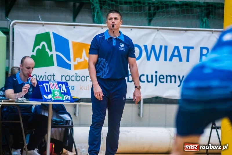 Zdjęcie w galerii na portalu naszraciborz.pl: Dreszczowiec w Arenie Rafako. Wicelider przebudził się w trzecim secie wiadomości z regionu