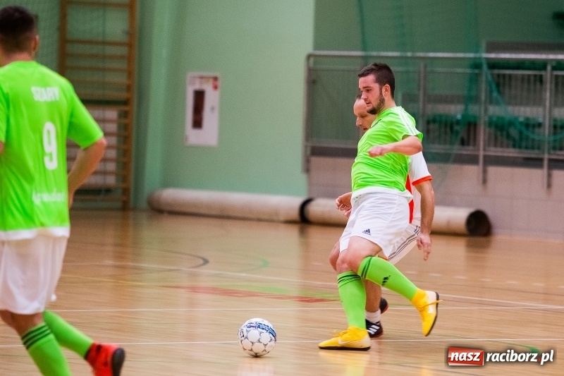 Zdjęcie w galerii na portalu naszraciborz.pl: Futsal. Sobotnie emocje w HLPN wiadomości z regionu