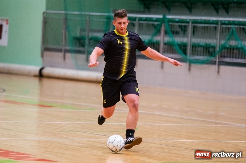 Zdjęcie w galerii na portalu naszraciborz.pl: Futsal. Sobotnie emocje w HLPN wiadomości z regionu