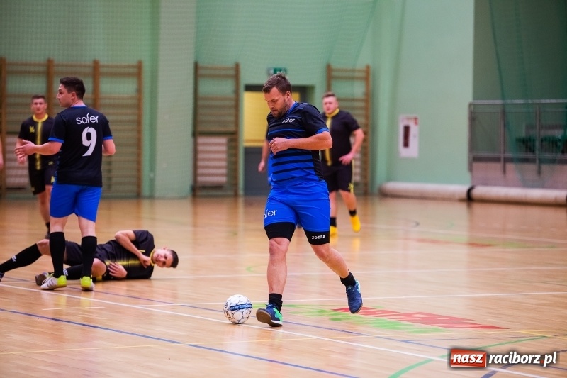 Zdjęcie w galerii na portalu naszraciborz.pl: Futsal. Sobotnie emocje w HLPN wiadomości z regionu