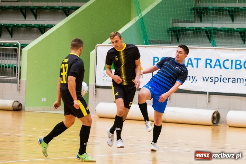 Zdjęcie w galerii na portalu naszraciborz.pl: Futsal. Sobotnie emocje w HLPN wiadomości z regionu