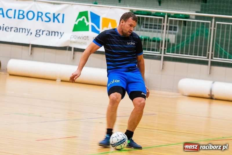 Zdjęcie w galerii na portalu naszraciborz.pl: Futsal. Sobotnie emocje w HLPN wiadomości z regionu
