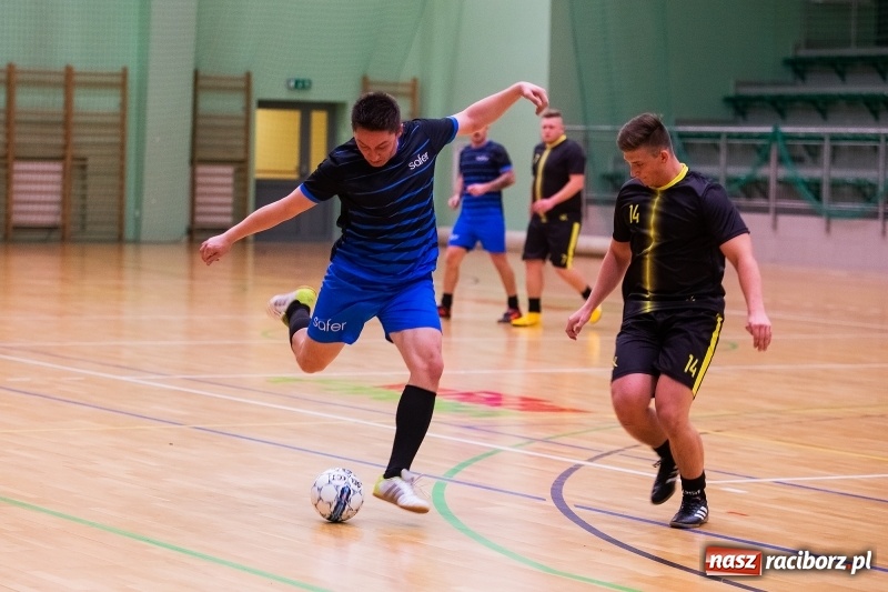 Zdjęcie w galerii na portalu naszraciborz.pl: Futsal. Sobotnie emocje w HLPN wiadomości z regionu
