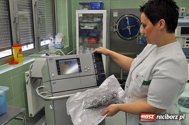 Zdjęcie w galerii na portalu naszraciborz.pl: Nowoczesny sprzęt ułatwia pracę wiadomości z regionu