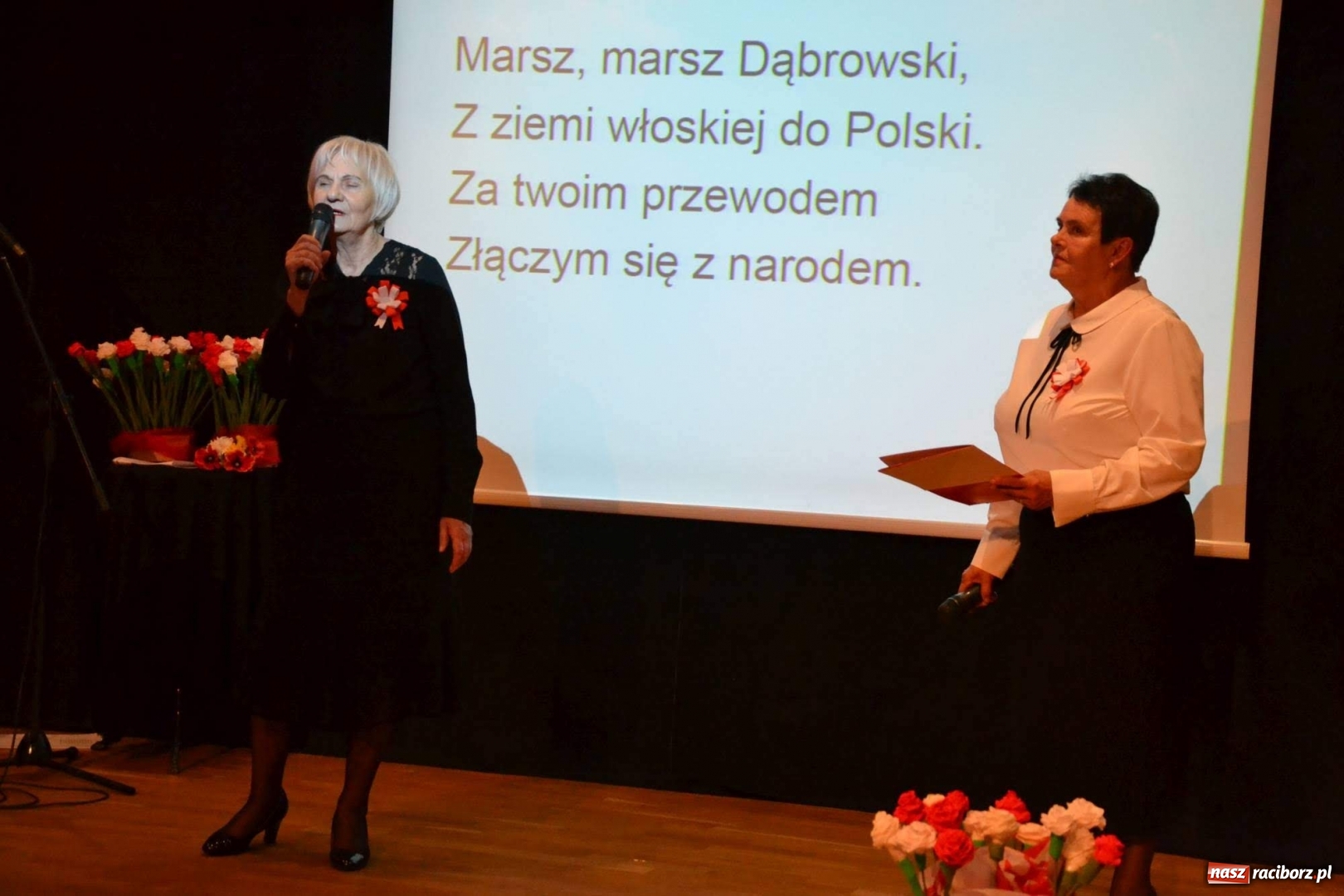 Zdjęcie w galerii na portalu naszraciborz.pl: Patriotyczny wieczór na raciborskim zamku  wiadomości z regionu