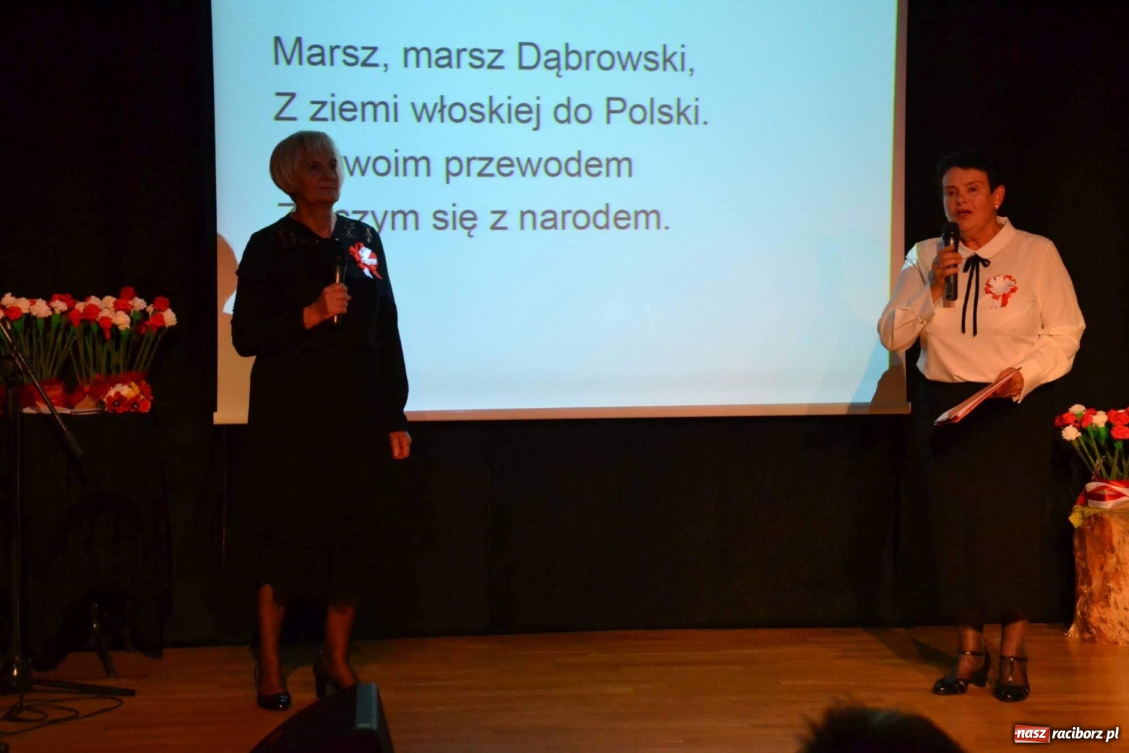 Zdjęcie w galerii na portalu naszraciborz.pl: Patriotyczny wieczór na raciborskim zamku  wiadomości z regionu