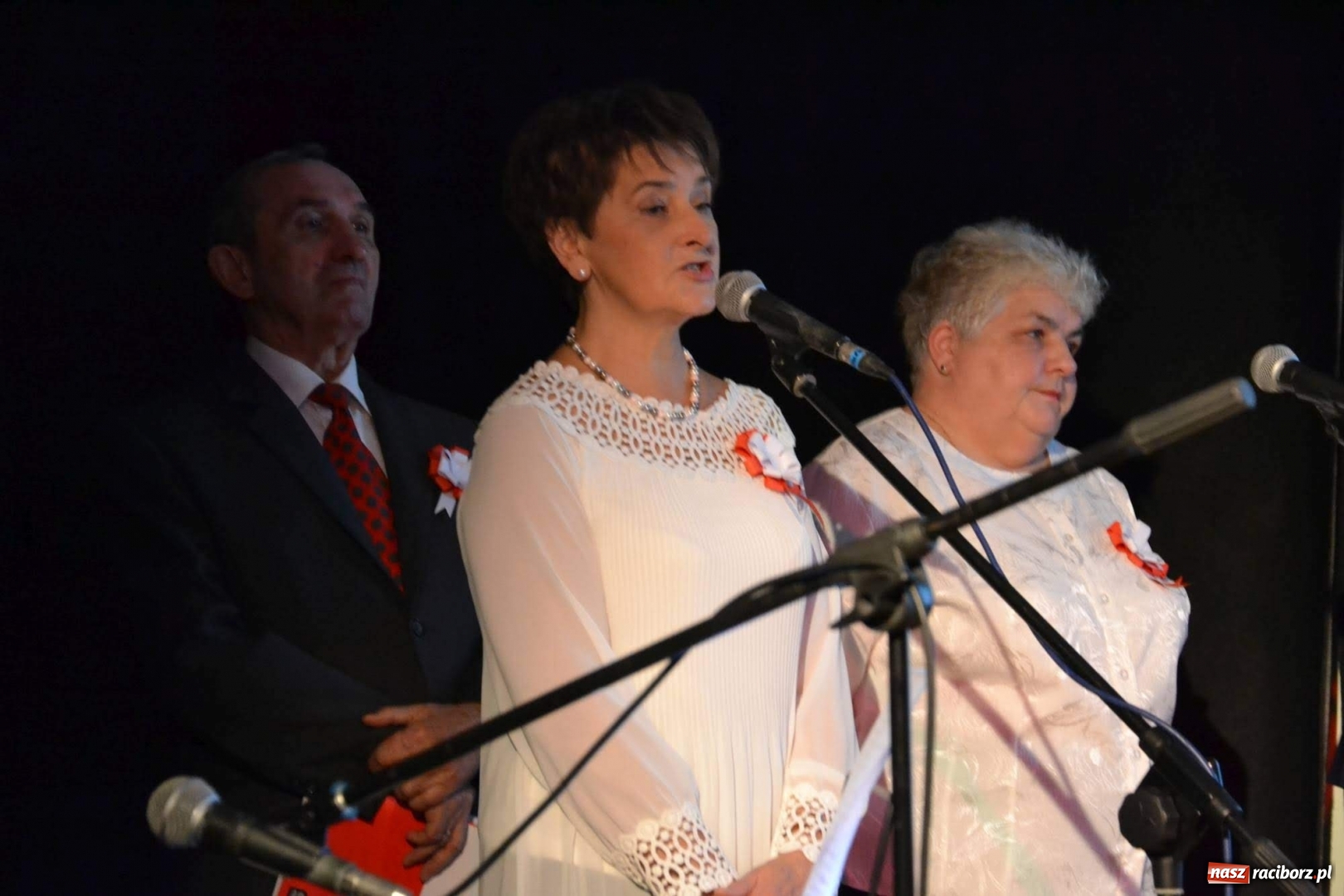 Zdjęcie w galerii na portalu naszraciborz.pl: Patriotyczny wieczór na raciborskim zamku  wiadomości z regionu