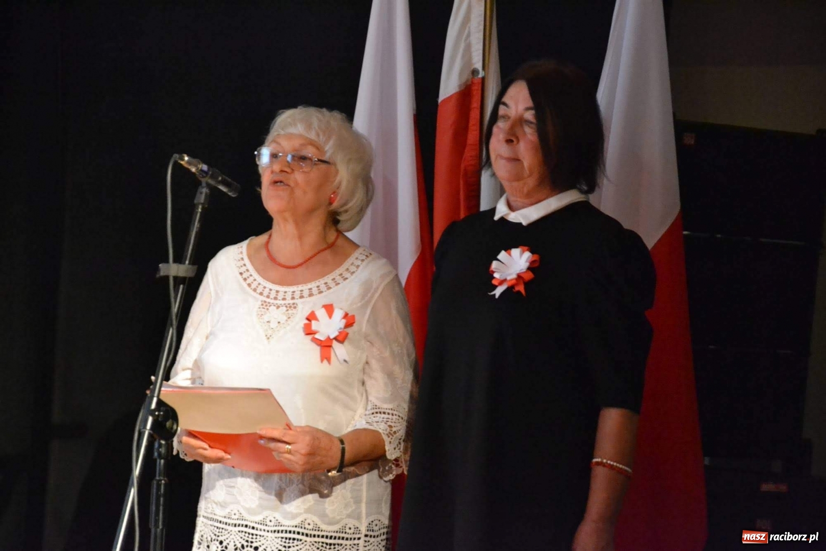 Zdjęcie w galerii na portalu naszraciborz.pl: Patriotyczny wieczór na raciborskim zamku  wiadomości z regionu