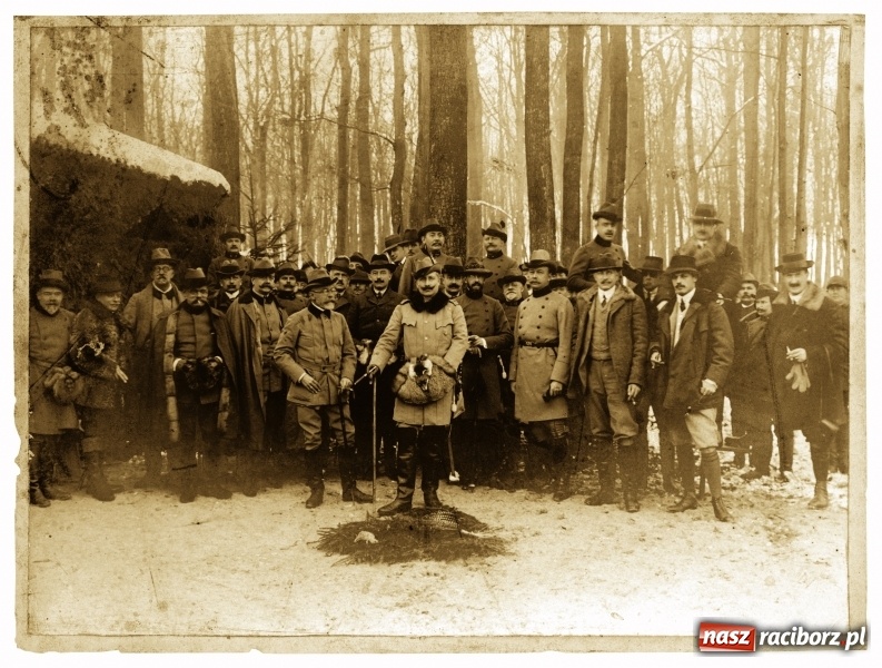 Zdjęcie w galerii na portalu naszraciborz.pl: Odłów ryb i polowania na Łężczoku sto lat temu  wiadomości z regionu