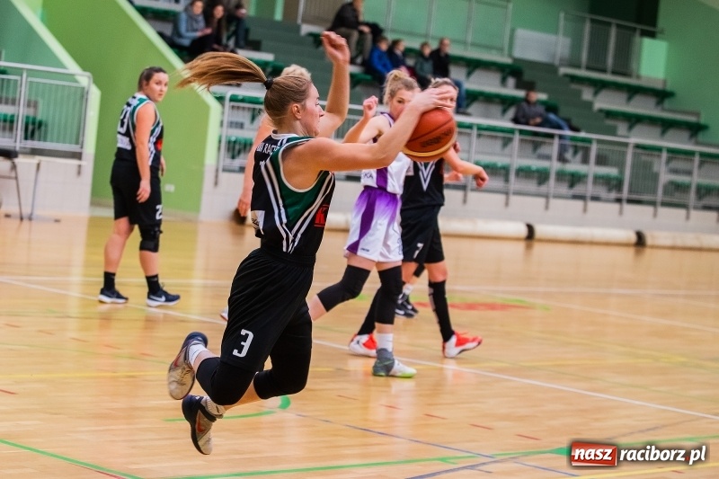 Zdjęcie w galerii na portalu naszraciborz.pl: Koszykarki RKK AZS znów bez wygranej wiadomości z regionu