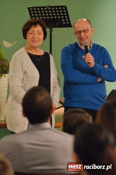 Zdjęcie w galerii na portalu naszraciborz.pl: Koncert Jesienny w wykonaniu wokalistów Studia Muzyki, Piosenki i Teatru ARS  wiadomości z regionu