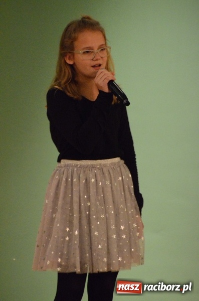 Zdjęcie w galerii na portalu naszraciborz.pl: Koncert Jesienny w wykonaniu wokalistów Studia Muzyki, Piosenki i Teatru ARS  wiadomości z regionu