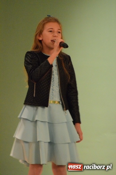 Zdjęcie w galerii na portalu naszraciborz.pl: Koncert Jesienny w wykonaniu wokalistów Studia Muzyki, Piosenki i Teatru ARS  wiadomości z regionu